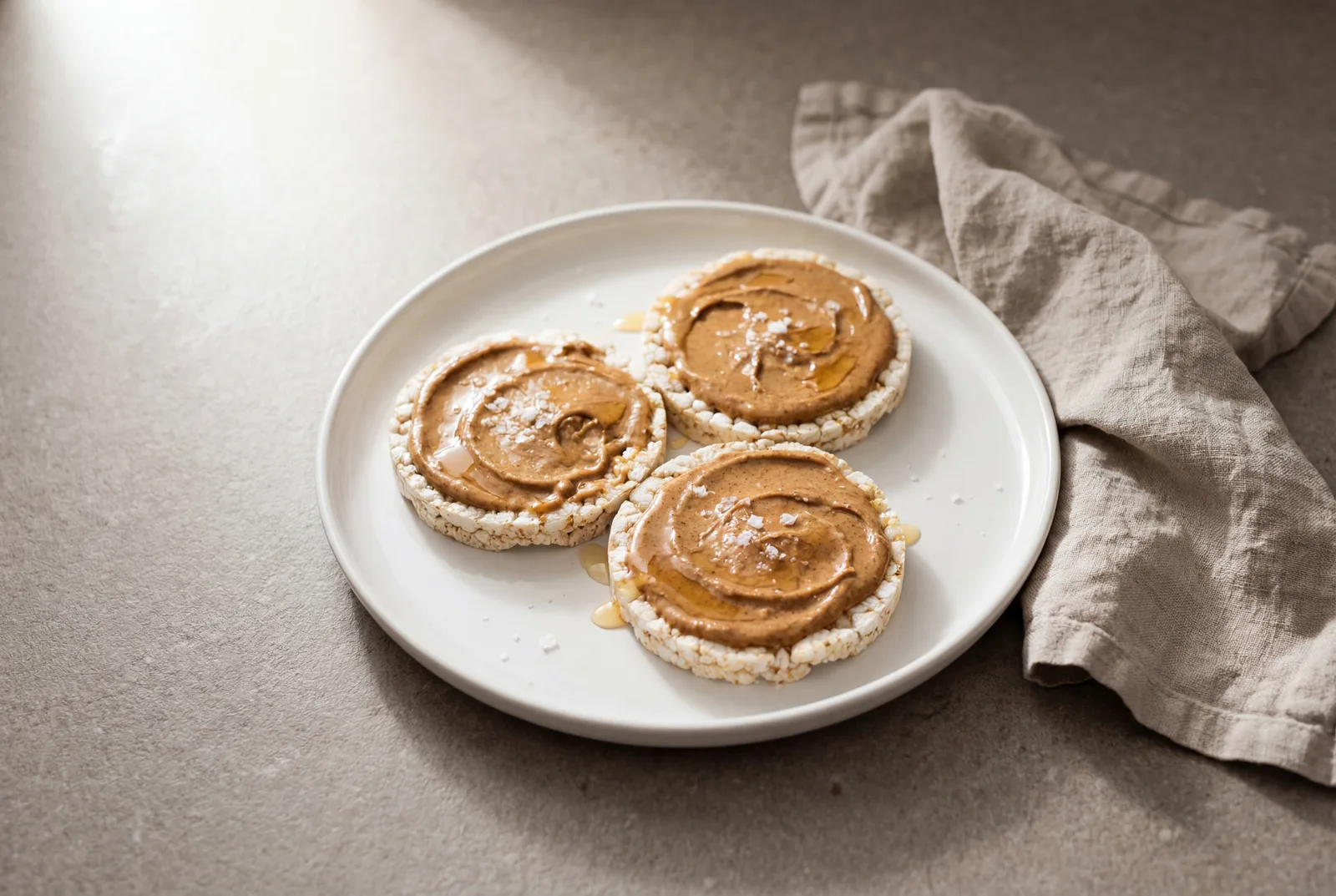 Rice Cakes with Almond Butter