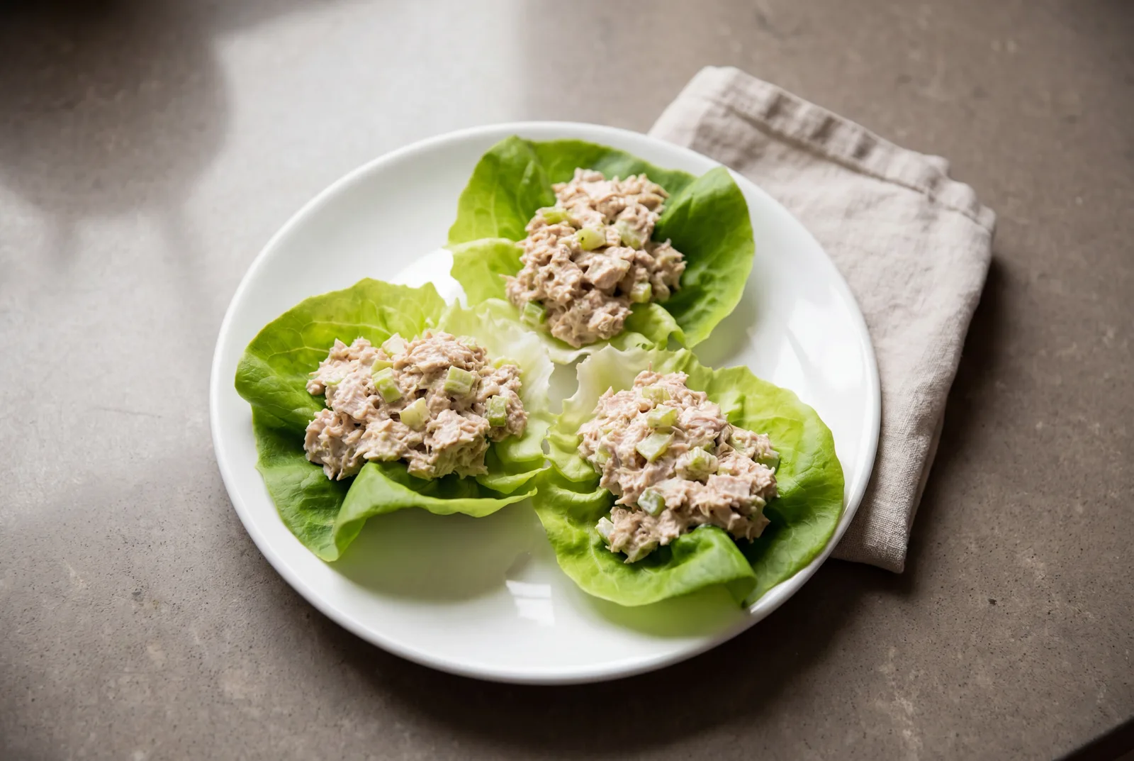 Tuna Lettuce Wraps